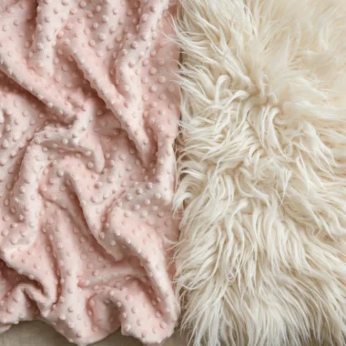 How to Choose Table Linens: Lace Runners vs Tablecloths for Events
